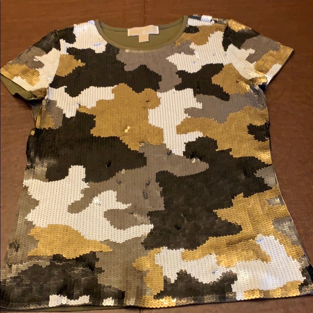Camo sequin short sleeve MK shirt
